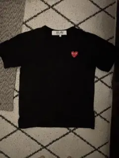 PLAY ブラック Tシャツ ハート刺繍