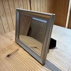 Item thumbnail for item 8af69ee9-620e-49ff-a8b9-b3315e69f49c