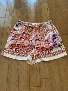 【美品】ZARA ショートパンツ