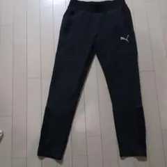 Puma 黒 パンツ