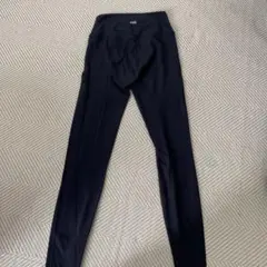 ブラック スリムフィット レギンス