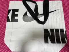 【M】未使用 NIKE ナイキ ショップ袋 ショッパー エコバッグ