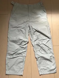 UNIQLO パラシュートパンツ ベージュ 76cmのサムネイル