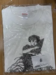 ヒグチユウコ×火の鳥 入場者限定 Tシャツ LOVE火の鳥（XL） - メルカリ