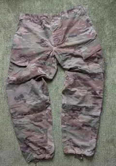 80s迷彩カーゴパンツ 複数ポケット