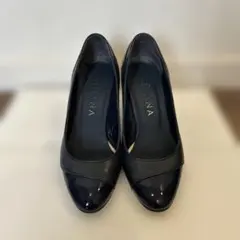 DIANA ネイビー ハイヒール