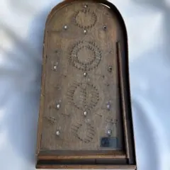 (437)昭和時代のビンテージ品木製玩具で、コリントゲームと呼ばれるものです。 昭和レトロ プーレー コリントゲーム Poolette 手動式 パチンコ - メルカリ