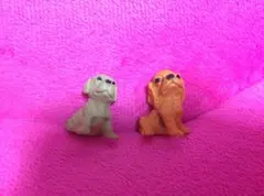小犬のフィギュア2匹セット