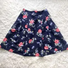 美品✨KUMIKYOKU 大きいサイズ 花柄フレアスカート 7 13号 ネイビー