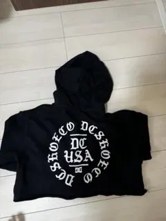 DC×GYDA ショート丈パーカー 　コラボ クロップド丈　【長袖】