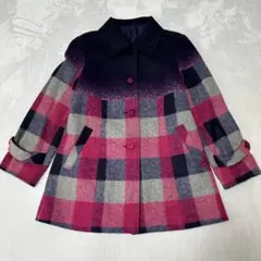 レトロな雰囲気のチェック柄ウール混コート　ネイビー ピンク チェック柄 くるみ釦