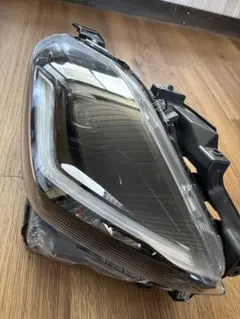 2026年最新】スイフト ヘッドライトの人気アイテム - メルカリ