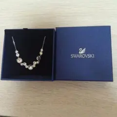 Swarovski クリスタルネックレス 箱付き