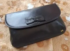 モリハナエ　黒 リボン付き クラッチバッグ
