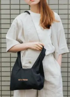 nana-nana not a trenA4 ストラップ付き エコバッグのサムネイル