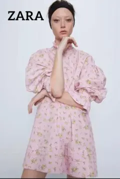 【美品】ZARA　フラワープリントワンピース　Ｓ