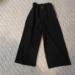 5168)　GU 黒 ガウチョパンツ 140サイズ