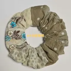 ラスト☆ハンドメイド☆レース重ねシュシュ - メルカリ
