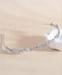 ティアラ ヘアバンド