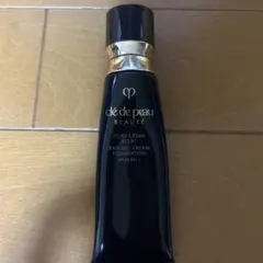 クレ・ド・ポーボーテ タンクレームエクラn オークル00