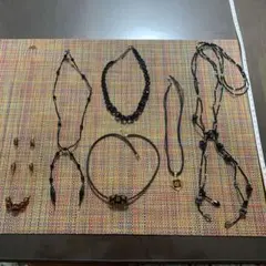 アクセサリー　おまとめ　ビーズネックレス、チョーカー、他