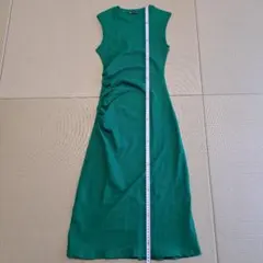 ZARA グリーン タイトワンピース Mサイズ