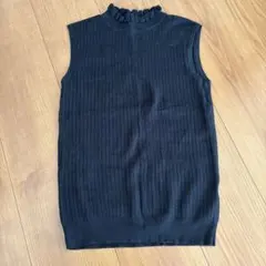 GU ブラック ノースリーブニット S