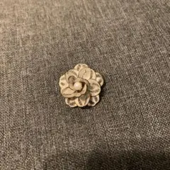 Silver パール付薔薇　ブローチ