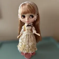 Item thumbnail for item 5f9c30d0-e5b4-41d1-b596-57f353e1e26f