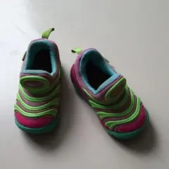 ナイキ・ダイナモフリー・NIKE・スニーカー・運動 靴