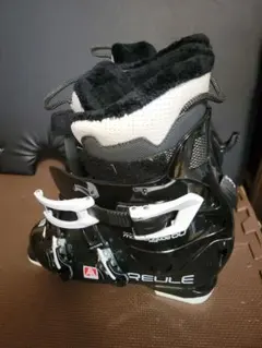 スキーブーツ　STUREULE 　サイズ8