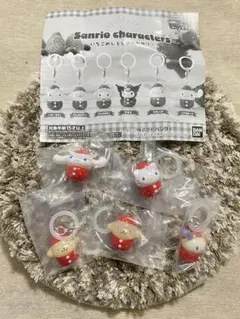 いちごめじるしアクセサリー　サンリオキャラクター カプセルトイ 5個セット