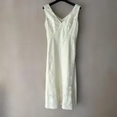 Laura Ashley アイボリー刺繍ドレス UK10 ミラノで購入