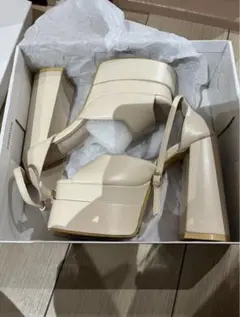 ベージュ オープントゥ ハイヒール パンプス