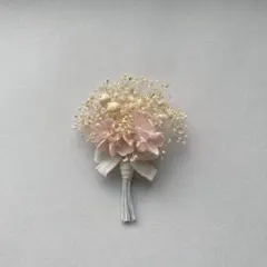 10 花束のようなコサージュ　プリザーブドフラワー　ハンドメイド　Mサイズ