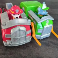 パウ・パトロール マーシャルとロッキー　消防車とゴミ収集車 セット