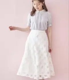 トッコクローゼット フラワーレース装飾シアーチェックフレアスカート オフホワイト