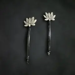 蓮の花モチーフ ヘアピン 2個セット