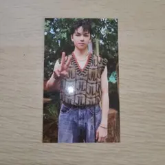 Item thumbnail for item 19422ea0-2a4c-4f25-8833-fef68e4d47dd