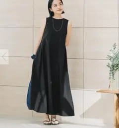 極美品】yori ヨリ バックフレアワンピース ブラック スタンドカラー 