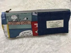 小さい男の子と犬柄のポーチ　文房具　化粧品入れ