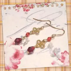 アシンメトリーピアス・レッド