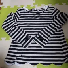 長袖カットソー 黒と白のストライプ　130センチ
