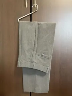 ユニクロ　タックワイドパンツ　グレー