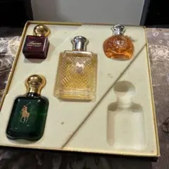 14199 ヴィンテージ ミニ香水 コレクション 9点セット ミニ香水 まとめ売り9本セット - メルカリ