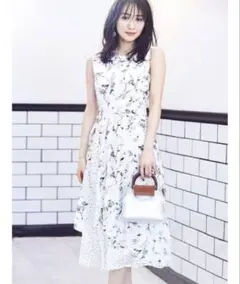 マーキュリーデュオ　泉里香　異素材プリーツ切替ワンピース