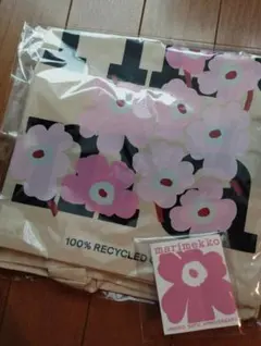 マリメッコ　ピンクゴールド　桜　ノベルティ　ステッカー