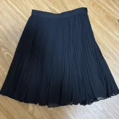 Louis Feraud PARIS ルイフェロー プリーツスカートのサムネイル