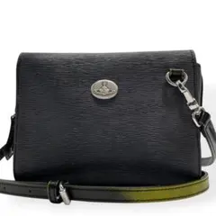 極美品　Vivienne Westwood　ショルダーバッグ　ブラック　斜め掛け