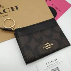 新品　COACH　カード入れ　名刺入れ　小銭入れ　レディースのサムネイル
